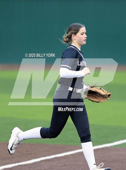 Thumbnail 3 in Grand Saline vs Winnsboro photogallery.