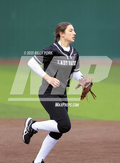 Thumbnail 2 in Grand Saline vs Winnsboro photogallery.
