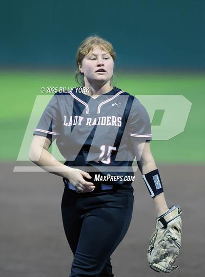 Thumbnail 1 in Grand Saline vs Winnsboro photogallery.