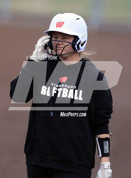 Thumbnail 1 in Grand Saline vs Winnsboro photogallery.