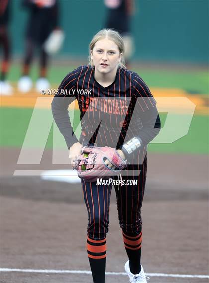 Thumbnail 2 in Grand Saline vs Winnsboro photogallery.