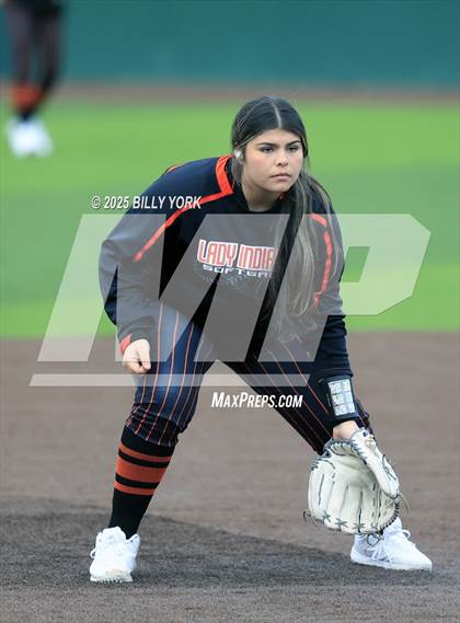 Thumbnail 3 in Grand Saline vs Winnsboro photogallery.