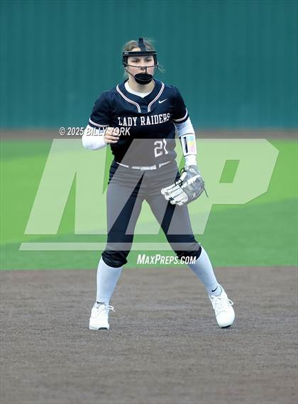 Thumbnail 1 in Grand Saline vs Winnsboro photogallery.