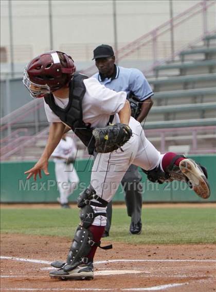 Thumbnail 2 in Maywood Academy vs. Sherman Oaks CES (CIF LA City Section D3 Final) photogallery.