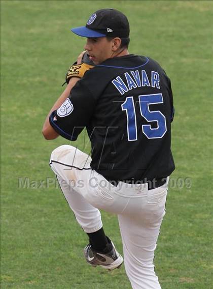 Thumbnail 2 in Maywood Academy vs. Sherman Oaks CES (CIF LA City Section D3 Final) photogallery.