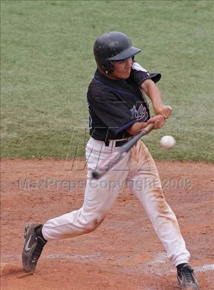 Thumbnail 3 in Maywood Academy vs. Sherman Oaks CES (CIF LA City Section D3 Final) photogallery.
