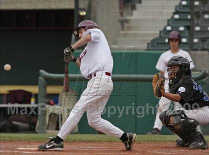 Thumbnail 3 in Maywood Academy vs. Sherman Oaks CES (CIF LA City Section D3 Final) photogallery.