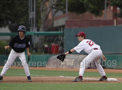 Thumbnail 3 in Maywood Academy vs. Sherman Oaks CES (CIF LA City Section D3 Final) photogallery.