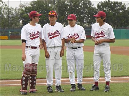 Thumbnail 3 in Maywood Academy vs. Sherman Oaks CES (CIF LA City Section D3 Final) photogallery.