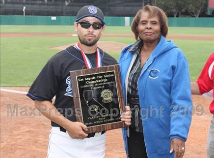 Thumbnail 1 in Maywood Academy vs. Sherman Oaks CES (CIF LA City Section D3 Final) photogallery.