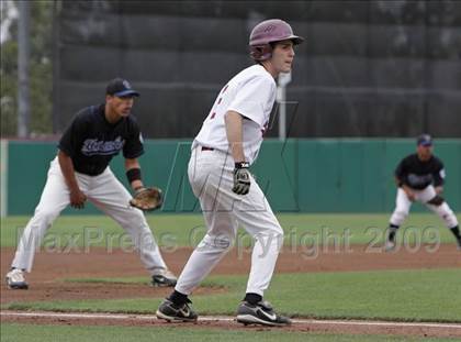 Thumbnail 2 in Maywood Academy vs. Sherman Oaks CES (CIF LA City Section D3 Final) photogallery.