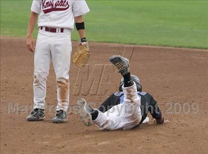 Thumbnail 1 in Maywood Academy vs. Sherman Oaks CES (CIF LA City Section D3 Final) photogallery.