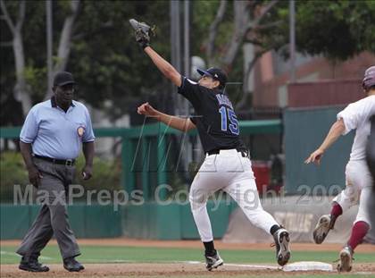 Thumbnail 2 in Maywood Academy vs. Sherman Oaks CES (CIF LA City Section D3 Final) photogallery.