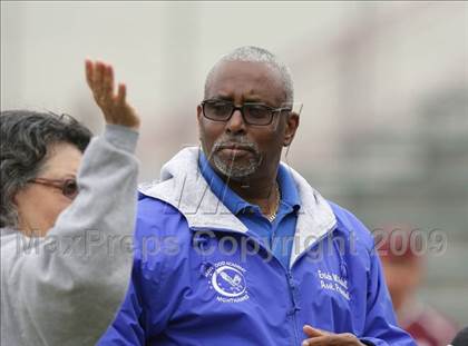 Thumbnail 2 in Maywood Academy vs. Sherman Oaks CES (CIF LA City Section D3 Final) photogallery.