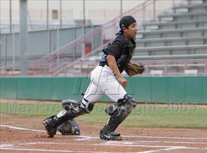 Thumbnail 2 in Maywood Academy vs. Sherman Oaks CES (CIF LA City Section D3 Final) photogallery.