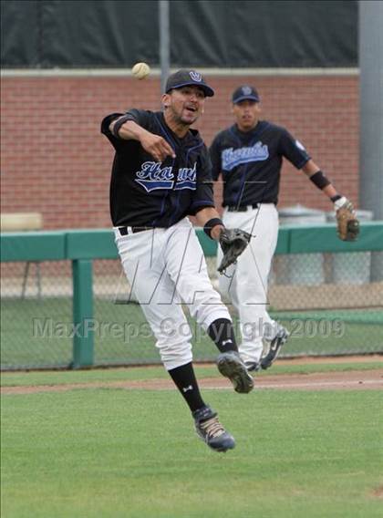 Thumbnail 2 in Maywood Academy vs. Sherman Oaks CES (CIF LA City Section D3 Final) photogallery.