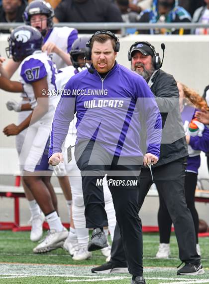 Thumbnail 2 in Greenwood vs. El Dorado (AAA 6A Final) photogallery.