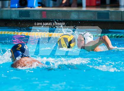 Thumbnail 2 in De La Salle vs. Menlo School (Saint Francis Invitational) photogallery.