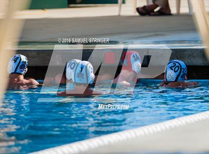 Thumbnail 2 in De La Salle vs. Menlo School (Saint Francis Invitational) photogallery.