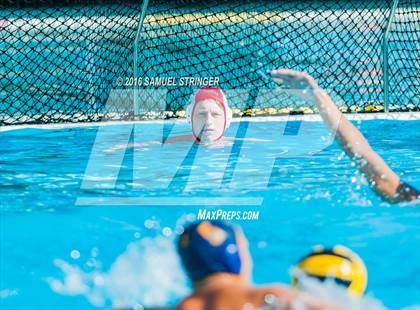 Thumbnail 2 in De La Salle vs. Menlo School (Saint Francis Invitational) photogallery.