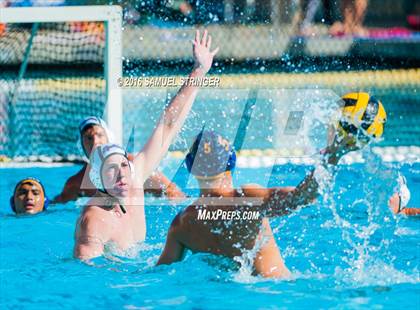 Thumbnail 2 in De La Salle vs. Menlo School (Saint Francis Invitational) photogallery.