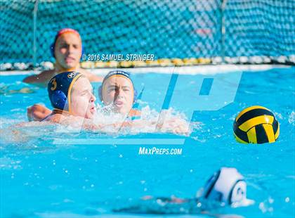 Thumbnail 1 in De La Salle vs. Menlo School (Saint Francis Invitational) photogallery.