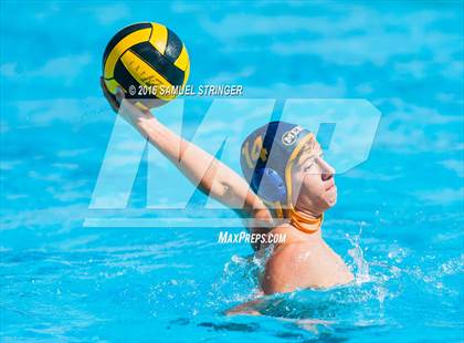 Thumbnail 2 in De La Salle vs. Menlo School (Saint Francis Invitational) photogallery.