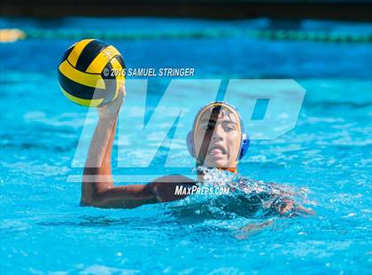 Thumbnail 2 in De La Salle vs. Menlo School (Saint Francis Invitational) photogallery.