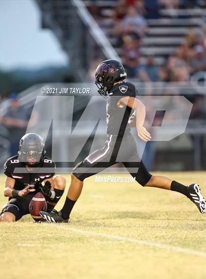Thumbnail 3 in De Leon @ Millsap photogallery.