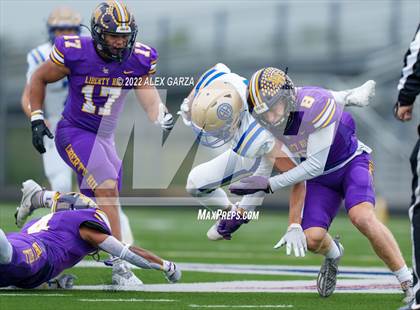 Thumbnail 3 in Alamo Heights vs. Liberty Hill (UIL 5A D2 Region 4 Semifinal) photogallery.