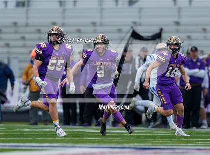 Thumbnail 1 in Alamo Heights vs. Liberty Hill (UIL 5A D2 Region 4 Semifinal) photogallery.
