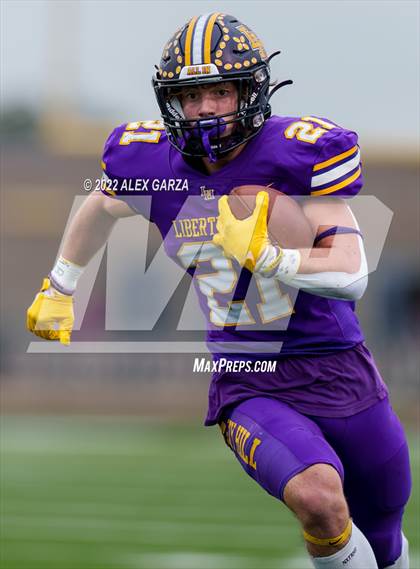 Thumbnail 1 in Alamo Heights vs. Liberty Hill (UIL 5A D2 Region 4 Semifinal) photogallery.
