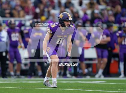 Thumbnail 1 in Alamo Heights vs. Liberty Hill (UIL 5A D2 Region 4 Semifinal) photogallery.