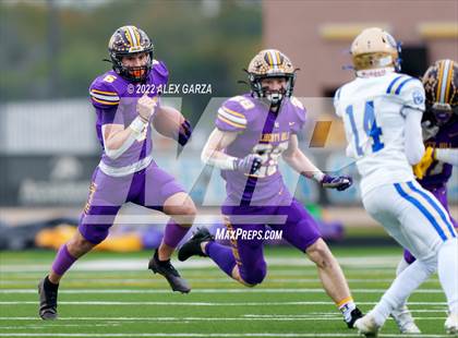 Thumbnail 1 in Alamo Heights vs. Liberty Hill (UIL 5A D2 Region 4 Semifinal) photogallery.
