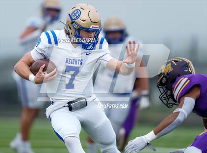 Thumbnail 1 in Alamo Heights vs. Liberty Hill (UIL 5A D2 Region 4 Semifinal) photogallery.