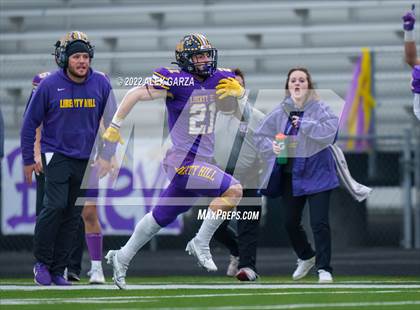 Thumbnail 3 in Alamo Heights vs. Liberty Hill (UIL 5A D2 Region 4 Semifinal) photogallery.