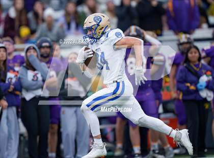 Thumbnail 1 in Alamo Heights vs. Liberty Hill (UIL 5A D2 Region 4 Semifinal) photogallery.