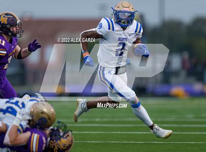 Thumbnail 1 in Alamo Heights vs. Liberty Hill (UIL 5A D2 Region 4 Semifinal) photogallery.