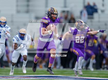 Thumbnail 2 in Alamo Heights vs. Liberty Hill (UIL 5A D2 Region 4 Semifinal) photogallery.