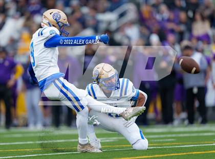 Thumbnail 1 in Alamo Heights vs. Liberty Hill (UIL 5A D2 Region 4 Semifinal) photogallery.