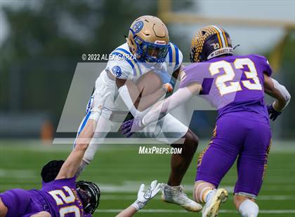 Thumbnail 2 in Alamo Heights vs. Liberty Hill (UIL 5A D2 Region 4 Semifinal) photogallery.