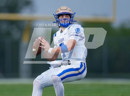 Thumbnail 2 in Alamo Heights vs. Liberty Hill (UIL 5A D2 Region 4 Semifinal) photogallery.