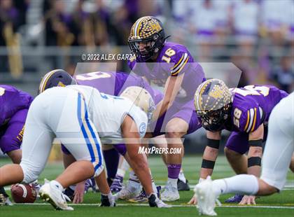 Thumbnail 3 in Alamo Heights vs. Liberty Hill (UIL 5A D2 Region 4 Semifinal) photogallery.