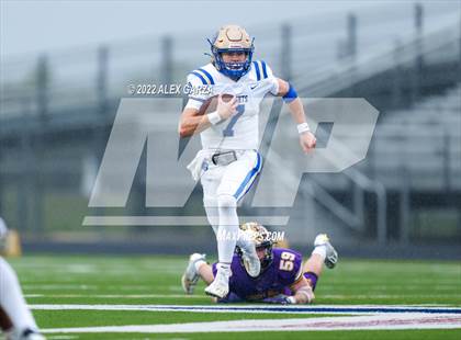Thumbnail 3 in Alamo Heights vs. Liberty Hill (UIL 5A D2 Region 4 Semifinal) photogallery.