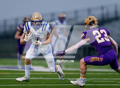 Thumbnail 3 in Alamo Heights vs. Liberty Hill (UIL 5A D2 Region 4 Semifinal) photogallery.