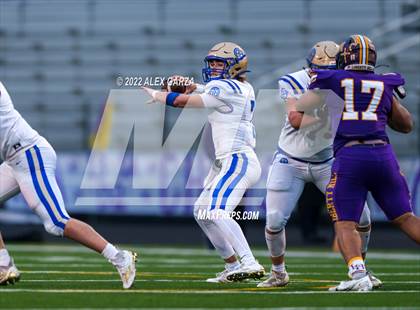 Thumbnail 1 in Alamo Heights vs. Liberty Hill (UIL 5A D2 Region 4 Semifinal) photogallery.