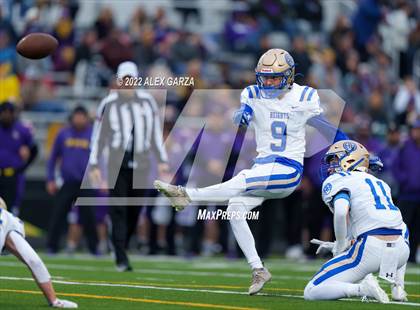 Thumbnail 2 in Alamo Heights vs. Liberty Hill (UIL 5A D2 Region 4 Semifinal) photogallery.