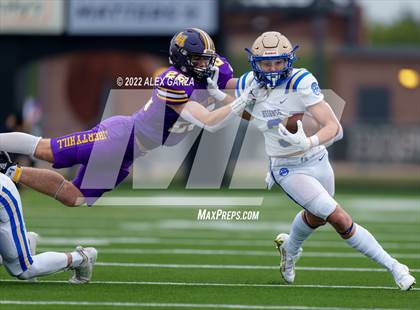 Thumbnail 1 in Alamo Heights vs. Liberty Hill (UIL 5A D2 Region 4 Semifinal) photogallery.