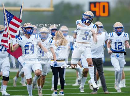 Thumbnail 1 in Alamo Heights vs. Liberty Hill (UIL 5A D2 Region 4 Semifinal) photogallery.