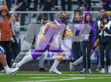 Thumbnail 2 in Alamo Heights vs. Liberty Hill (UIL 5A D2 Region 4 Semifinal) photogallery.